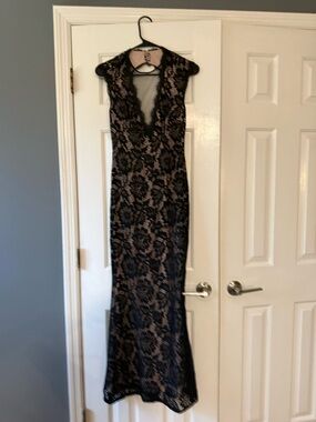 Betsy & Adam Black Lace Maxi Gown with Nude Underlay